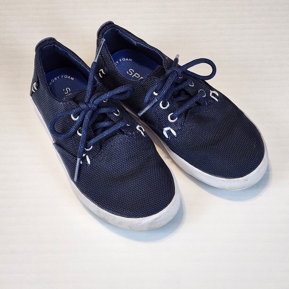 Sperry boy size 11 M lace up shoes - Picture 1 of 7